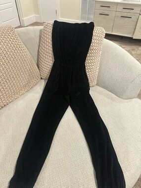 Women’s Black Velvet Jumpsuit - Classic Strapless Design